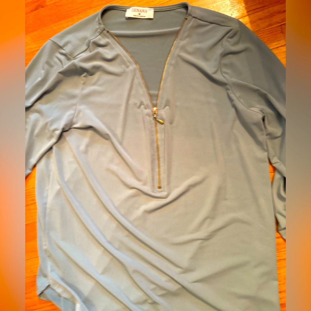 Sage Blouse size M